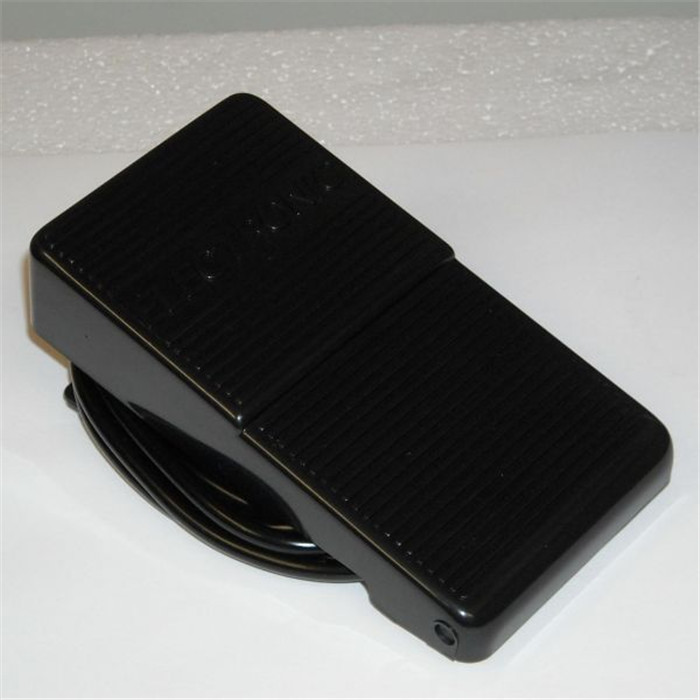 Pédale, rhéostat complète à air SINGER Pédale, rhéostat complète à air SINGER