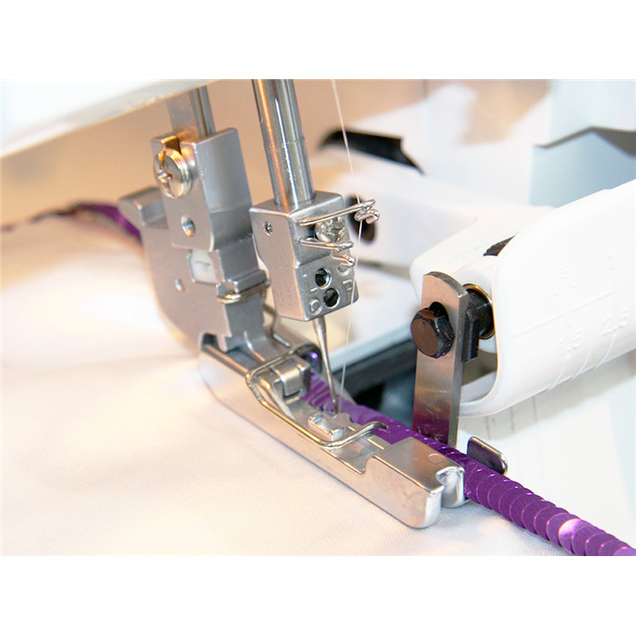 Pied passepoil 4mm, perles, paillettes Pied passepoil 4mm, perles, paillettes