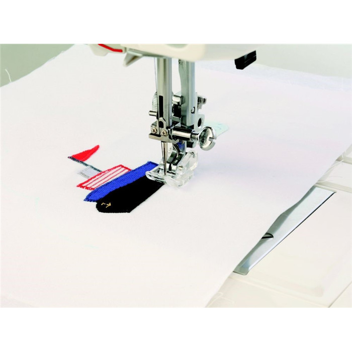 Pied satin, bourdon à broder, appliqué Pied satin, bourdon à broder, appliqué