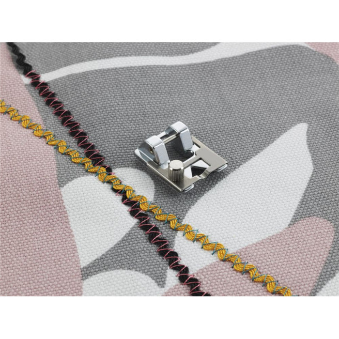 Pied soutacheur, tressage, liseré 5mm F021N Pied soutacheur, tressage, liseré 5mm F021N