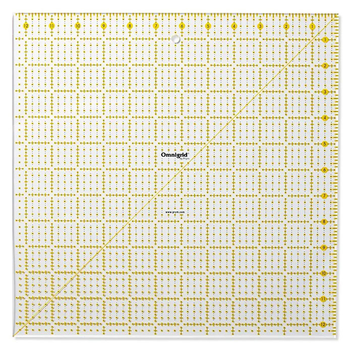Règle patchwork Omnigrid 12,5" x 12,5" Règle patchwork Omnigrid 12,5" x 12,5"