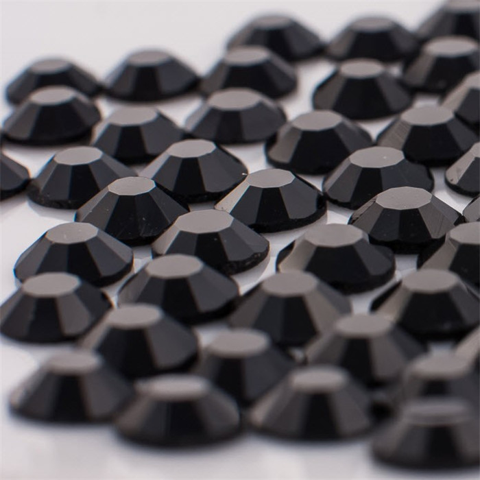 Strass thermocollant SS20 4,75mm Noir Strass thermocollant SS20 4,75mm Noir