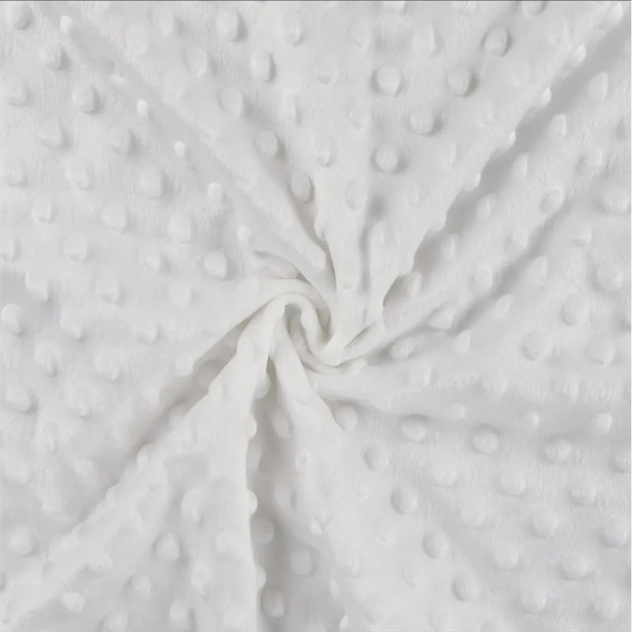 Velours Minky relief à pois blanc 145cm par 50cm Velours Minky relief à pois blanc 145cm par 50cm